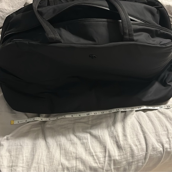 Lululemon Go Getter Weekend Duffle Bag 34L - Picture 4 of 5
